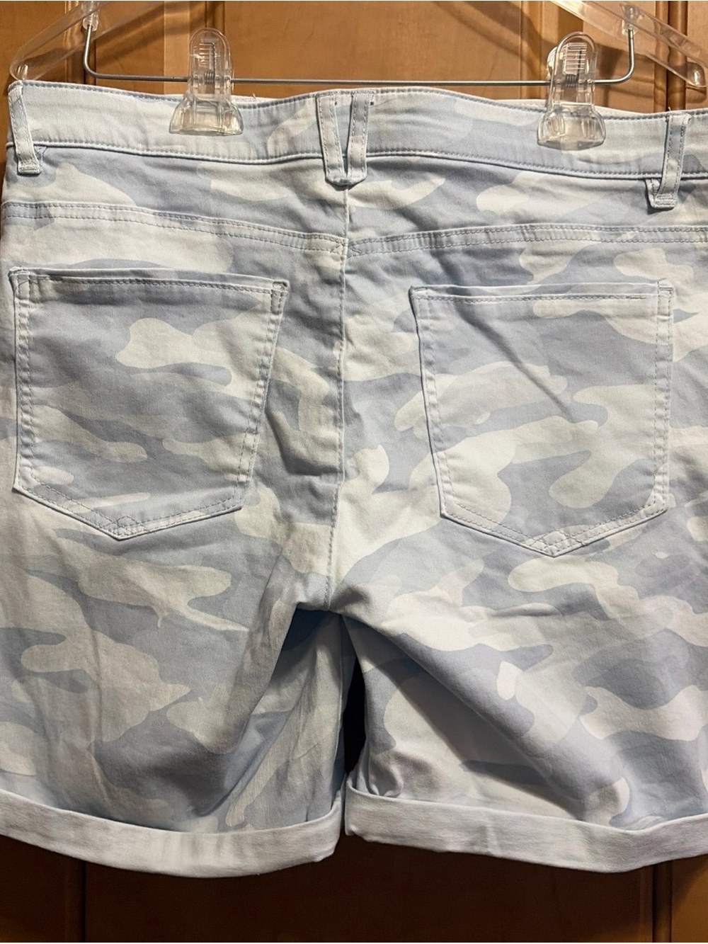 Democracy Light Blue & White Camo Shorts Size 12 - Picture 5 of 6